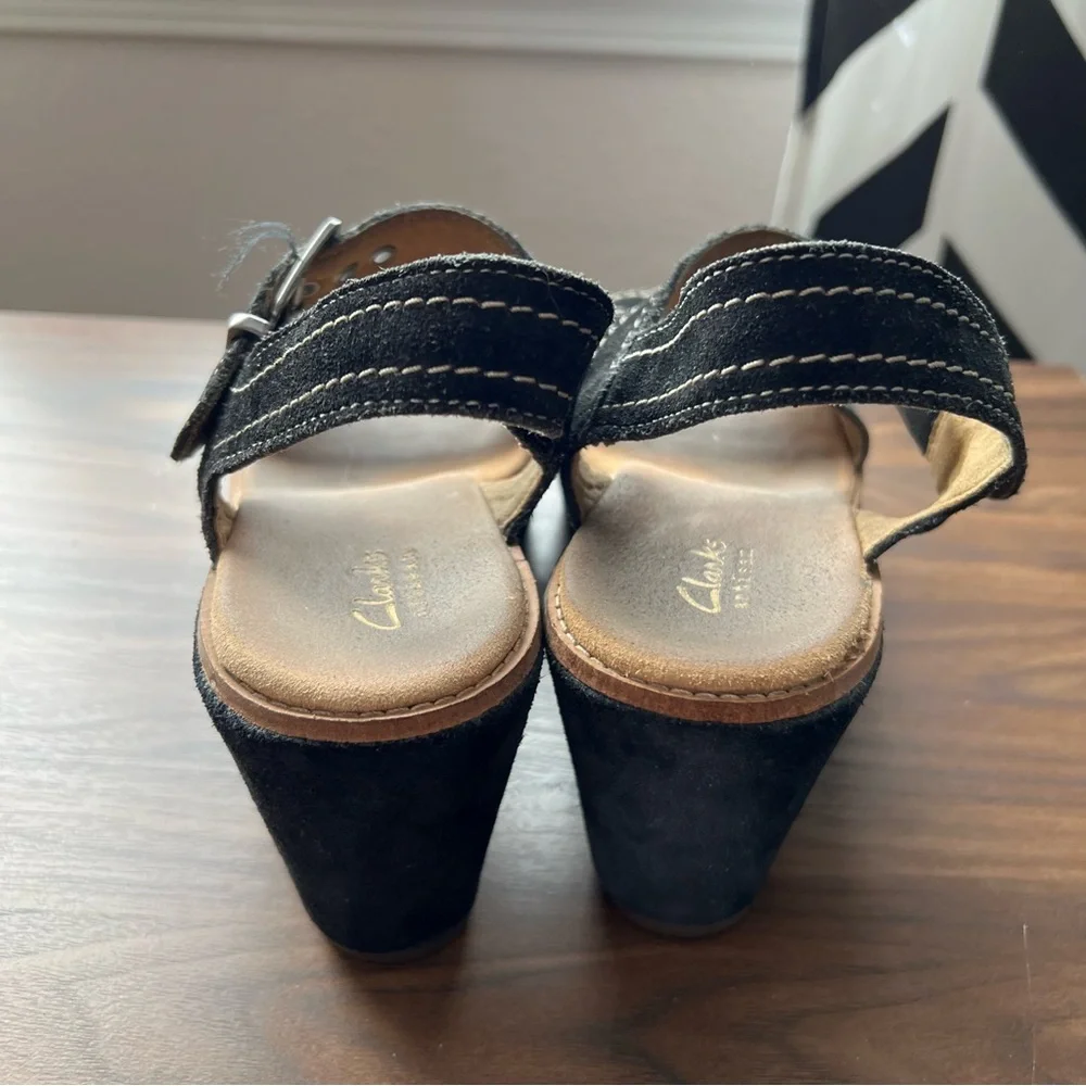 Clarks Women's Aisley Orchid Wedge Sandal, Black Suede, Size 9